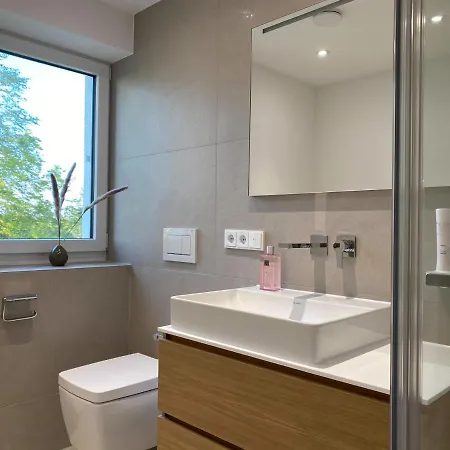 Toploft Serviced Aparthotel