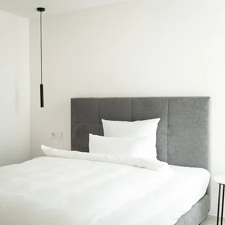 Toploft Serviced Aparthotel 4*